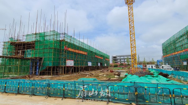 乐凯新材电子材料研发及产业基地项目建设现场。