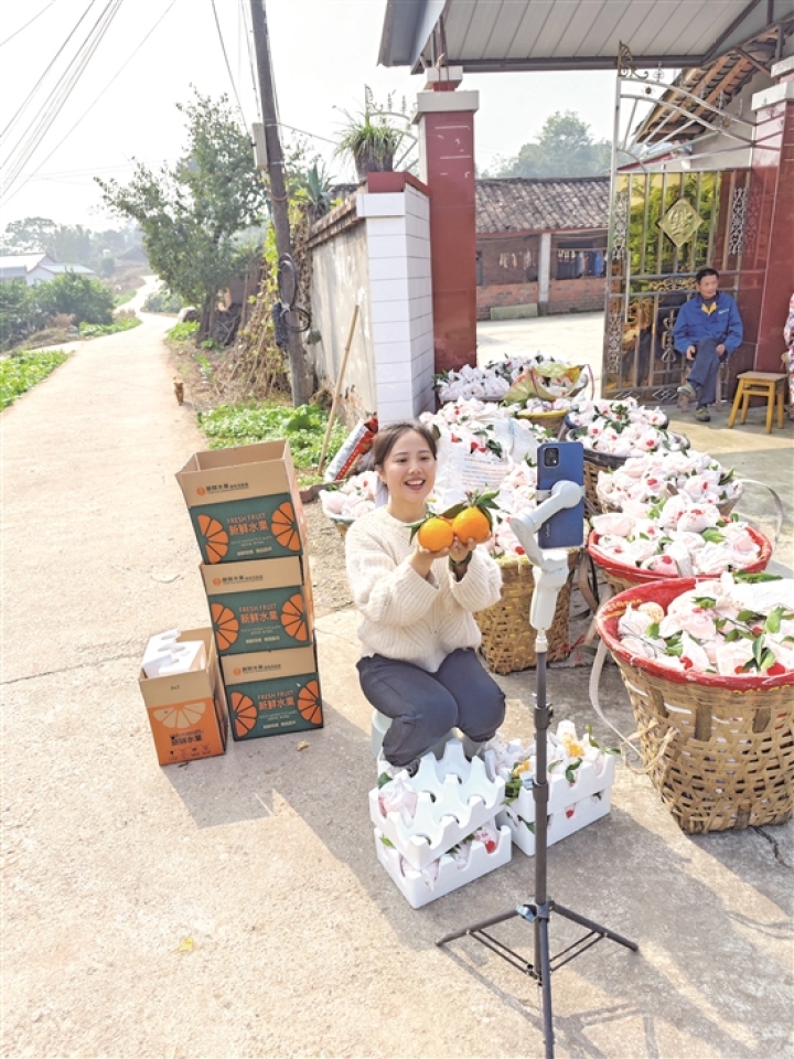 谈球吧【深度聚焦】迎战快递业务高峰期 眉山拼劲十足(图3)