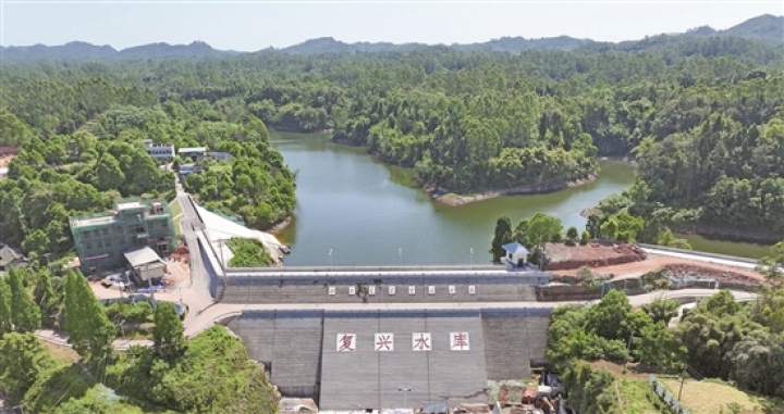 复兴水库实现向青神县全县人民供水。